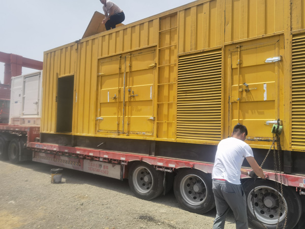 崇仁除了负载情况和发动机维护，还有哪些因素会影响 200kw 柴油发电机的油耗？