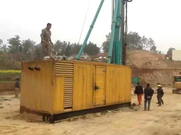 崇仁如何判断水冷式机油散热器密封件是否需要更换？
